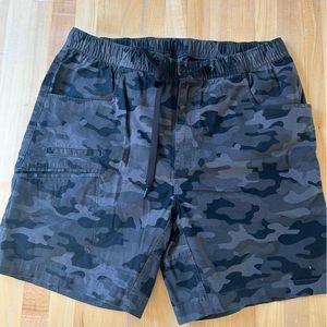 BYLT Weekender Shorts in Black Camo